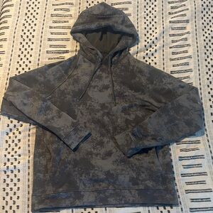 lululemon athletica “City Sweat” Black and Gray Spray Paint Patterned Hoodie